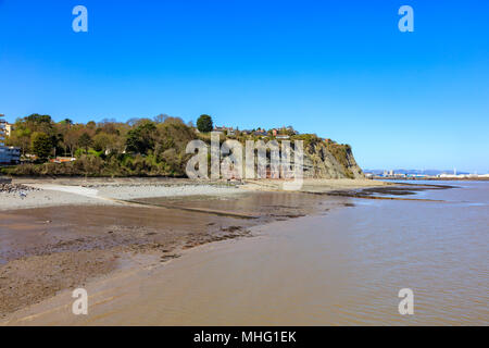 Une vue de Penarth tête et le Kymin de Penarth Pier, docks de Cardiff dans la distance, Vale of Glamorgan, Pays de Galles, Royaume-Uni Banque D'Images