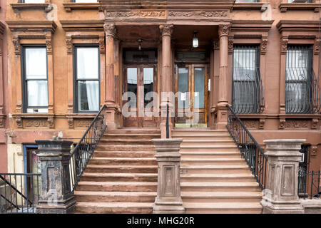 Maisons de New York à Harlem Perron Banque D'Images