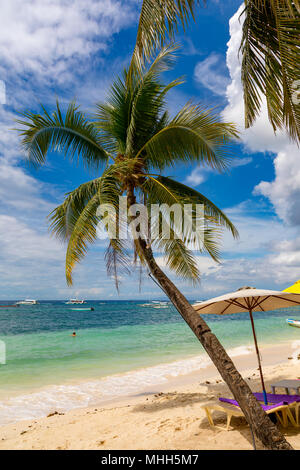 Alona Beach Bohol Philippines 20 avril 2018 Alona Beach Banque D'Images