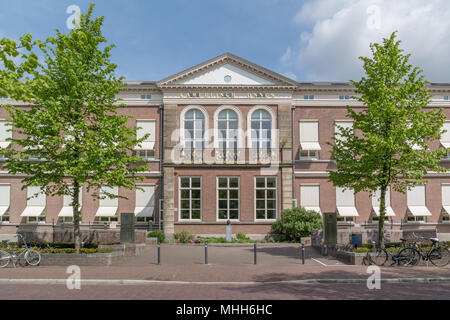 Leiden Law School dans le bâtiment historique de Kamerlingh Onnes. Cette faculté fait partie de l'Université de Leiden Banque D'Images