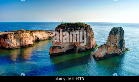 Voir Raouche ou Pigeon Rock, Beyrouth, Liban Banque D'Images