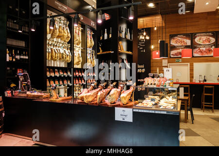 Enrique Tomas, un vendeur de jambon ibérique Artisan, à Westfield Stratford (East London Banque D'Images