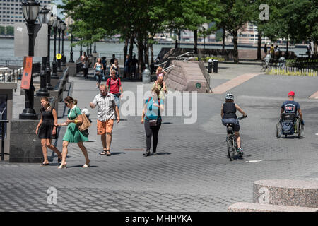 NEW YORK - Etats-unis 16 JUIN 2015 new york city pendant les heures de pointe Banque D'Images