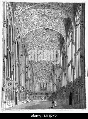 L'intérieur de King's College Chapel de l'Université de Cambridge. Considéré comme l'un des plus beaux exemples d'architecture gothique perpendiculaire de la fin de l'anglais, il a été construit en phases par une succession de rois de l'Angleterre de 1446 à 1515, une période qui a duré la guerre des Deux-Roses. La grande chapelle vitraux ont été terminées qu'en 1531, et son jubé Renaissance précoce a été érigée en 1532-36. La chapelle est un lieu de culte, et la maison du King's College Choir. Banque D'Images