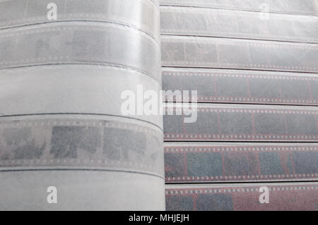 35 mm en bandes de papier transparent storage close up Banque D'Images