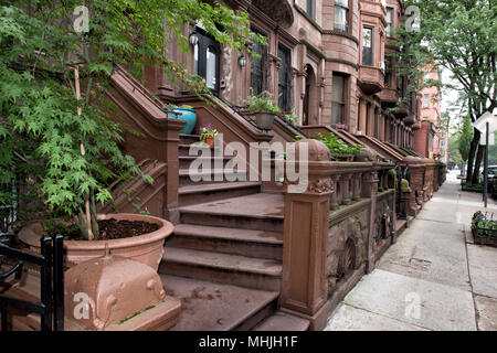 Maisons de New York à Harlem Perron Banque D'Images