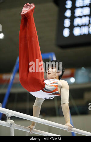 Tokyo Metropolitan Gymnasium, Tokyo, Japon. Apr 27, 2018. Kato Ryohei, le 27 avril 2018 - La gymnastique artistique : la 72e Japon concours général individuel de gymnastique artistique masculine Championnat Qualification au Tokyo Metropolitan Gymnasium, Tokyo, Japon. Credit : Yusuke Nakanishi/AFLO SPORT/Alamy Live News Banque D'Images