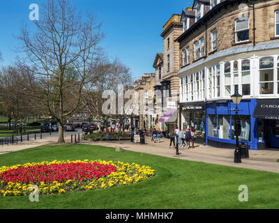 Montpellier trimestre au printemps Harrogate North Yorkshire Angleterre Banque D'Images