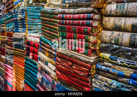 Vieux livres rangée. Vintage Books. De vieux livres. Stock Photo. Banque D'Images