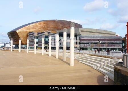 Centre Millenium du pays de Galles Banque D'Images