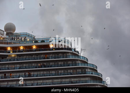 Gênes, Italie - 27 juillet 2017 - MSC Meraviglia, ou me demande en anglais, est le premier navire de la nouvelle génération du SMC Vista les bateaux d'une jauge brute de 167 Banque D'Images