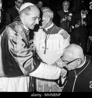 Le pape Paul VI à Montecassino - proclamer saint Benoît patronne principale de l'ensemble de l'Europe à Montecassino - 24 octobre 1964 Banque D'Images