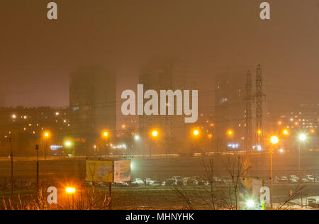 Nuit de brouillard à Kiev Banque D'Images