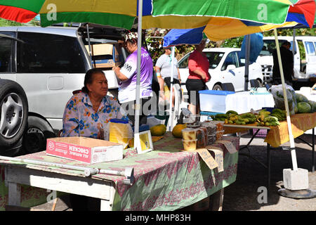 RAROTONGA, ÎLES COOK - 19 août 2017 - Punanga Nui marché culturel est un 'must do' pour les visiteurs aux îles Cook en tant qu'il est tout à fait une représentation culturelle Banque D'Images