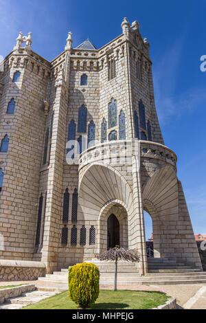 Entrée du palais épiscopal à Astorga, Espagne Banque D'Images