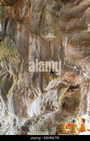 Ressemblant à l'intérieur de l'éléphant de stalactites Tham Sang (ou Xang) Grotte, également connu sous le nom de Elephant Cave, près de Vang Vieng, province de Vientiane, Laos. Banque D'Images