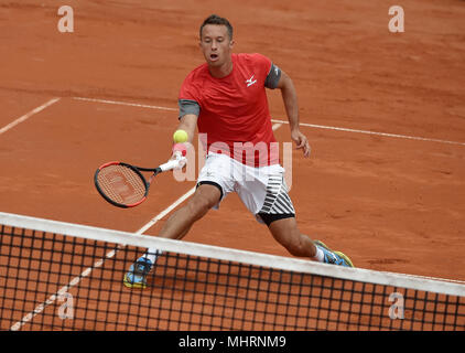 03 mai 2018, l'Allemagne, Munich, tennis, ATP-Tour, des célibataires, des hommes, Série de 16. De commentaires en provenance de l'Allemagne joue contre M. Zverev à partir de l'Allemagne. Photo : Angelika Warmuth/dpa dpa : Crédit photo alliance/Alamy Live News Banque D'Images