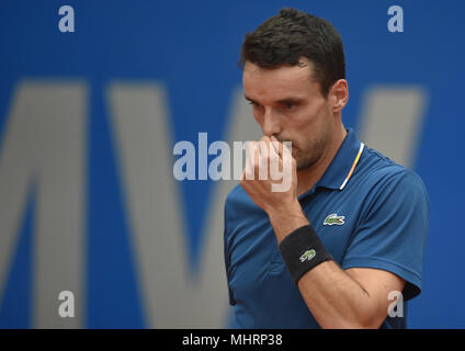 03 mai 2018, l'Allemagne, Munich, tennis, ATP-Tour, des célibataires, des hommes, Série de 16 : Roberto Bautista Agut joue contre Caspar Ruud de Norvège. Photo : Angelika Warmuth/dpa dpa : Crédit photo alliance/Alamy Live News Banque D'Images