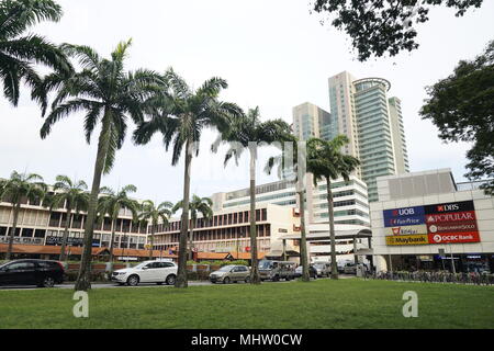 Toa Payoh Mall, à Singapour. Maisons-boutiques situés dans une zone résidentielle est arrivée à échéance. Banque D'Images