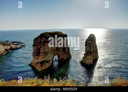 Voir Raouche ou Pigeon Rock, Beyrouth, Liban Banque D'Images