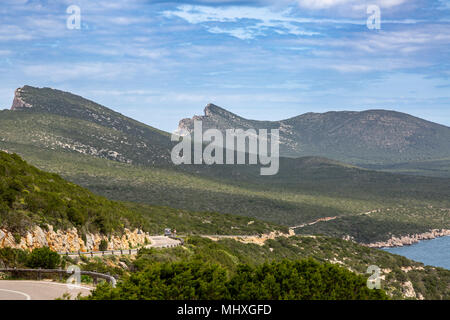 Vue depuis le cap 'Capo Caccia" sur la côte nord de la Sardaigne, Italie Banque D'Images