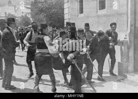 Arrestation de Gavrilo Princip l'assassin de l'archiduc François-Ferdinand et la duchesse de Hohenberg, 1914, Bosnie-Herzégovine Banque D'Images