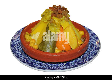 Tajine de légumes marocain Isolated On White Banque D'Images