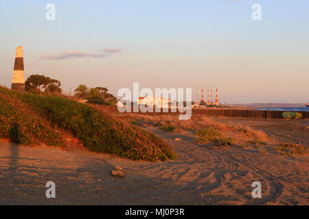 Zone de la base de Dhekelia Army Camp, au coucher du soleil, Larnaca, Chypre. Banque D'Images