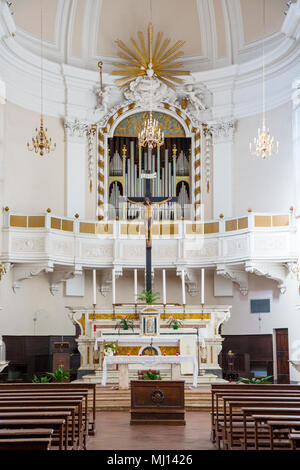 Modification de la vue de l'Intérieur/de Chiesa di Sant'Agostino, Montepulciano, Toscane, Italie Banque D'Images