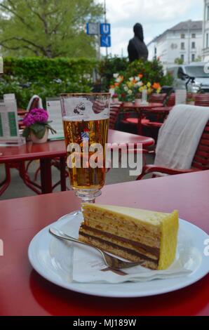 Le Cuvillies-Torte limitée dans un café de Munich City Banque D'Images