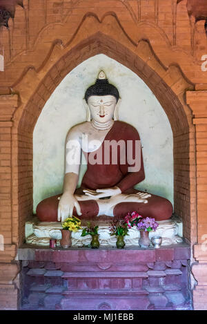 Statue de Bouddha à Bagan, Myanmar (Birmanie) Banque D'Images