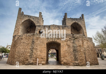 Alcudia, cité médiévale fortifiée dans Mallorca. Iles Baléares, Espagne Banque D'Images