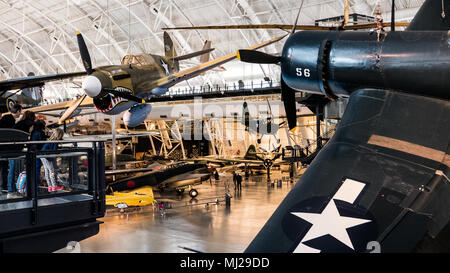 Vintage et historique de plans sur l'affichage à l'Steven F. Udvar-Hazy Center en Virginie Banque D'Images