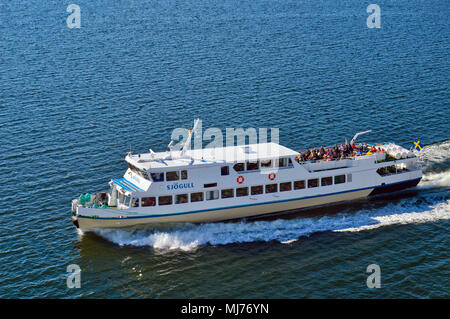 Stockholm, Suède - Juillet 2014 : Bateau de tourisme à la découverte de l'archipel de Stockholm en Suède, de la mer Baltique Banque D'Images