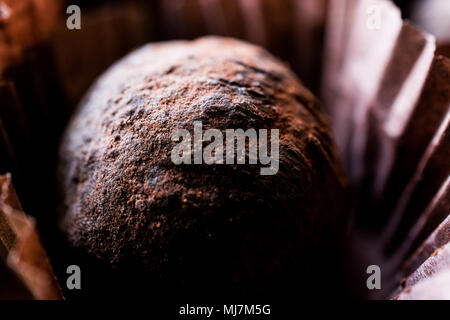 Chocolat Truffes Pralines bonbons. Concept de confiserie. Banque D'Images