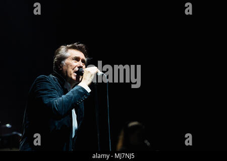 Bryan Ferry effectuant au St David's Hall de Cardiff, - 9 Avril 2018 Banque D'Images