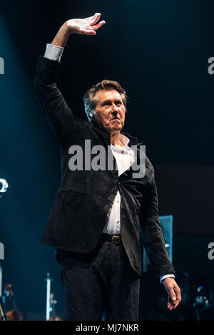Bryan Ferry effectuant au St David's Hall de Cardiff, - 9 Avril 2018 Banque D'Images