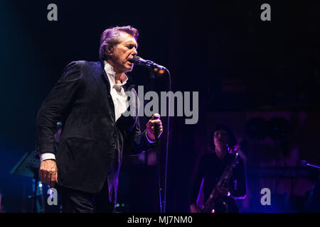 Bryan Ferry effectuant au St David's Hall de Cardiff, - 9 Avril 2018 Banque D'Images