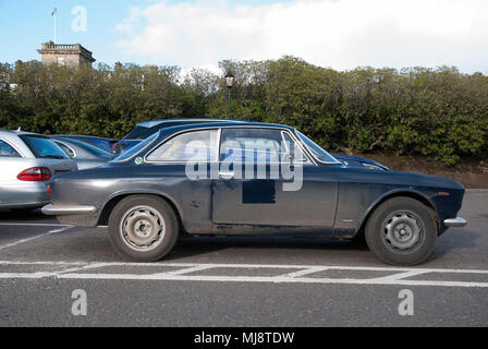 1967 Alfa Romeo Giulia Sprint Bleu SPIDER VELOCE hors-jeu voiture sport pilotes droite vue de côté 1967 blue Alfa Romeo giulia sprint veloce gtv classic Banque D'Images