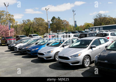 Ford Fiesta, Focus et la fusion des voitures particulières sur un lot revendeur de Seaford, Delaware le 29 avril 2018. Banque D'Images