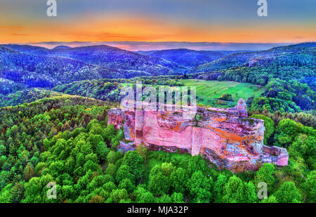 Château de Fleckenstein dans le nord des Vosges - Bas-Rhin, France Banque D'Images