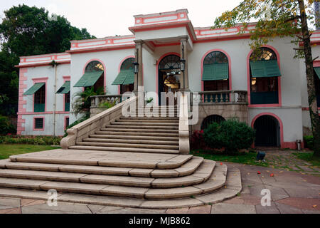 Villa colonial construit en 1770 qui abrite maintenant le Museu do Oriente, Casa Jardin, Macao, Région administrative spéciale de Chine Banque D'Images