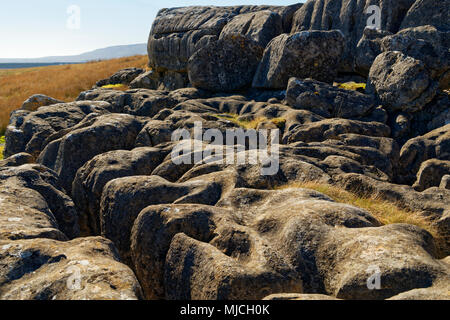 Image paysage d'Runscar Cicatrice sur Blea Moor près de Ribblehead dans le Parc National des Yorkshire Dales, Yorkshire, Angleterre. 19 avril 2018 Banque D'Images