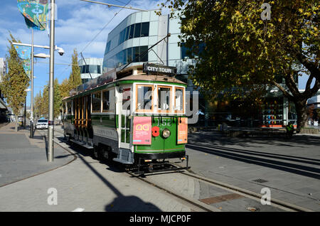 CHRISTCHURCH, Nouvelle-Zélande, le 20 avril 2018 : Tramways pour les touristes sont de retour sur la bonne voie dans l'île du sud, Christchurch, Nouvelle-Zélande Banque D'Images