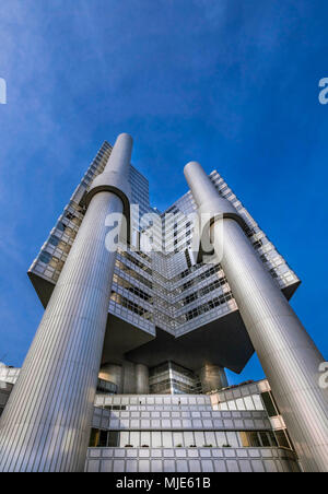 Hypo immeuble de grande hauteur(UniCredit) dans la zone d'Arabellapark, Bogenhausen, Munich, Bavaria, Germany, Europe Banque D'Images