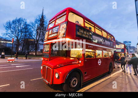 L'Angleterre, Londres, Routemaster Bus à deux étages Banque D'Images