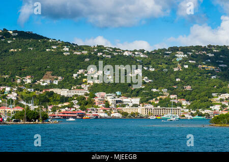 Charlotte Amalie capitale de Saint Thomas vu de l'océan, US Virgin Islands Banque D'Images