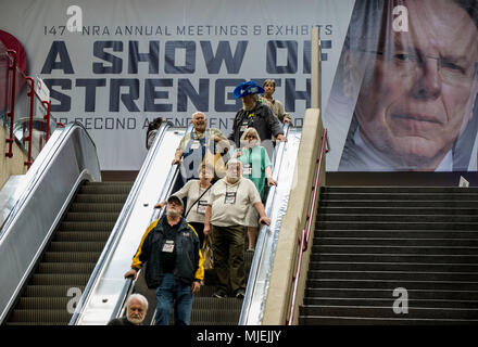 Dallas, Texas, USA. 04 mai, 2018. La National Rifle Association's 2018 rassemblement est tenue à l'Kay Bailey Hutchinson Convention Center. Crédit : Brian Cahn/ZUMA/Alamy Fil Live News Banque D'Images