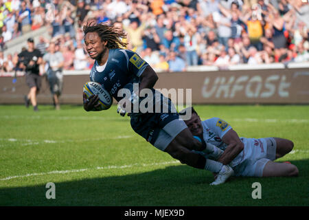 Manchester, UK. 5 mai, 2018. Vente de requin MARLAND YARDE marque un essai 5 mai 2018 , Stade AJ Bell, Vente, Angleterre ; Premiership anglaise, la Ligue de Rugby Sale Sharks v Leicester Tigers ; Credit : Nouvelles Images /Alamy Live News Banque D'Images