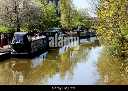 Skipton, UK. 5 mai, 2018. Les péniches le long du canal de Liverpool Leeds, Skipton,5 Mai, 2018 (C)Barbara Cook/Alamy Live News Banque D'Images